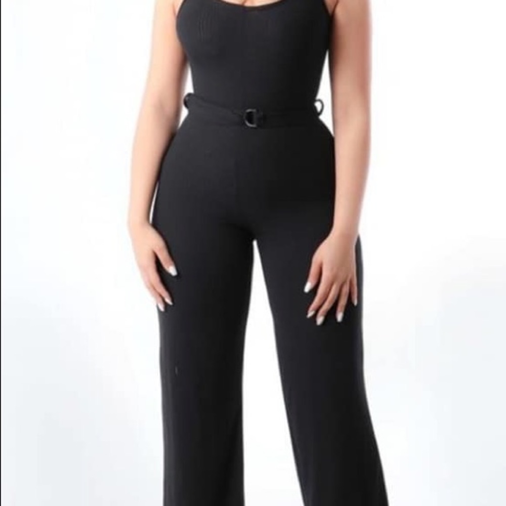 Clothes - Picture 2 of 3